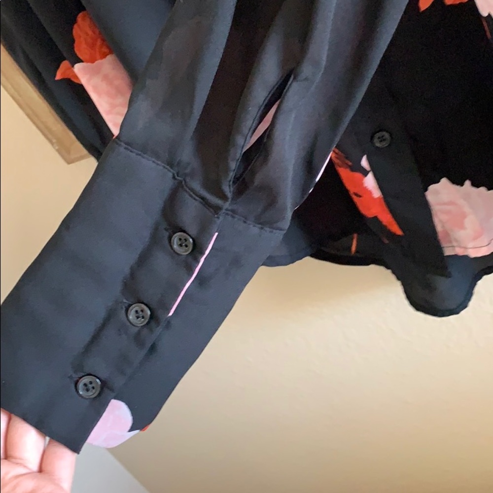 Who What Wear floral back seam detail blouse - Picture 4 of 5